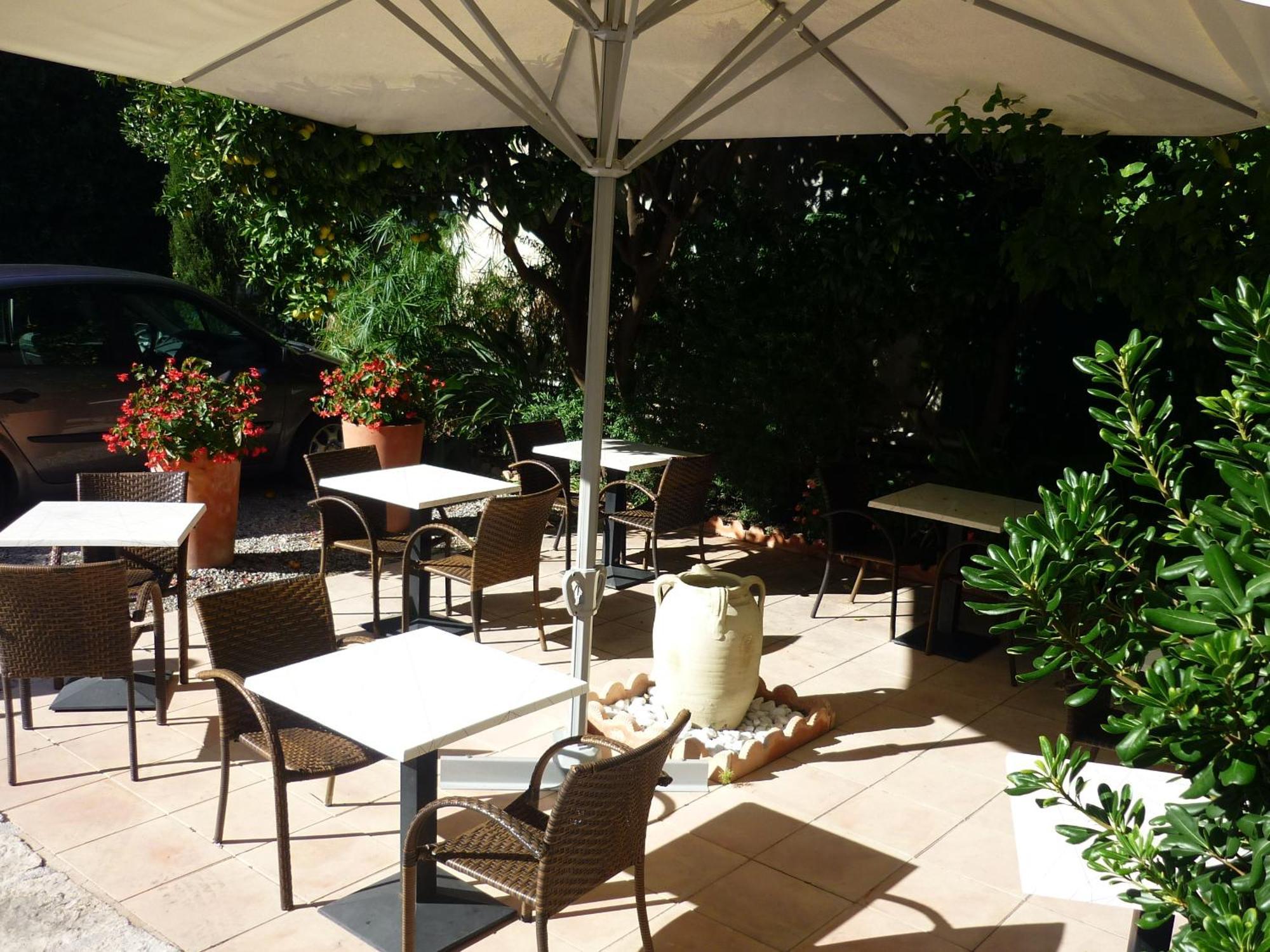 La Marjolaine Hotel Juan-les-Pins Exterior photo